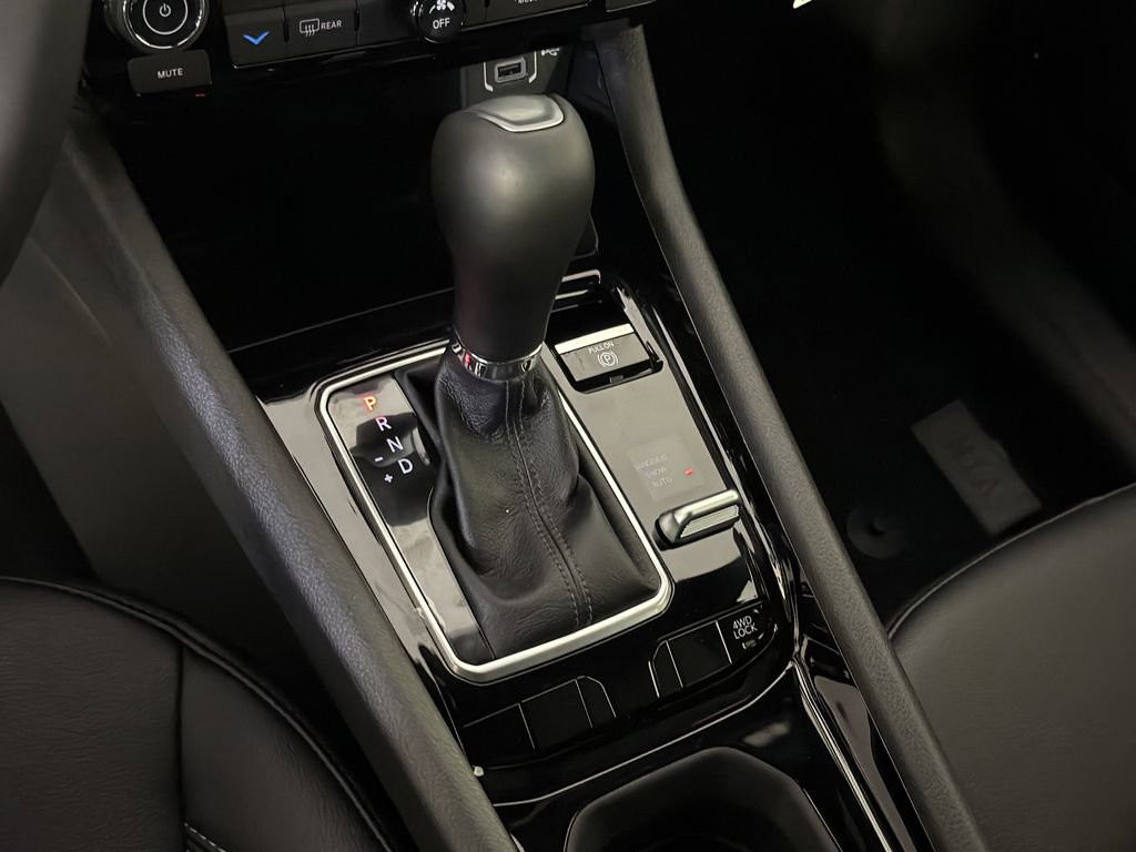 New 2026 Jeep Compass Limited image 25