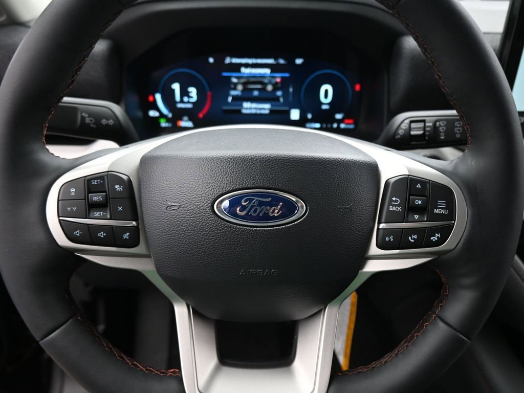 New 2025 Ford Explorer Active w/ Active Comfort Package image 10