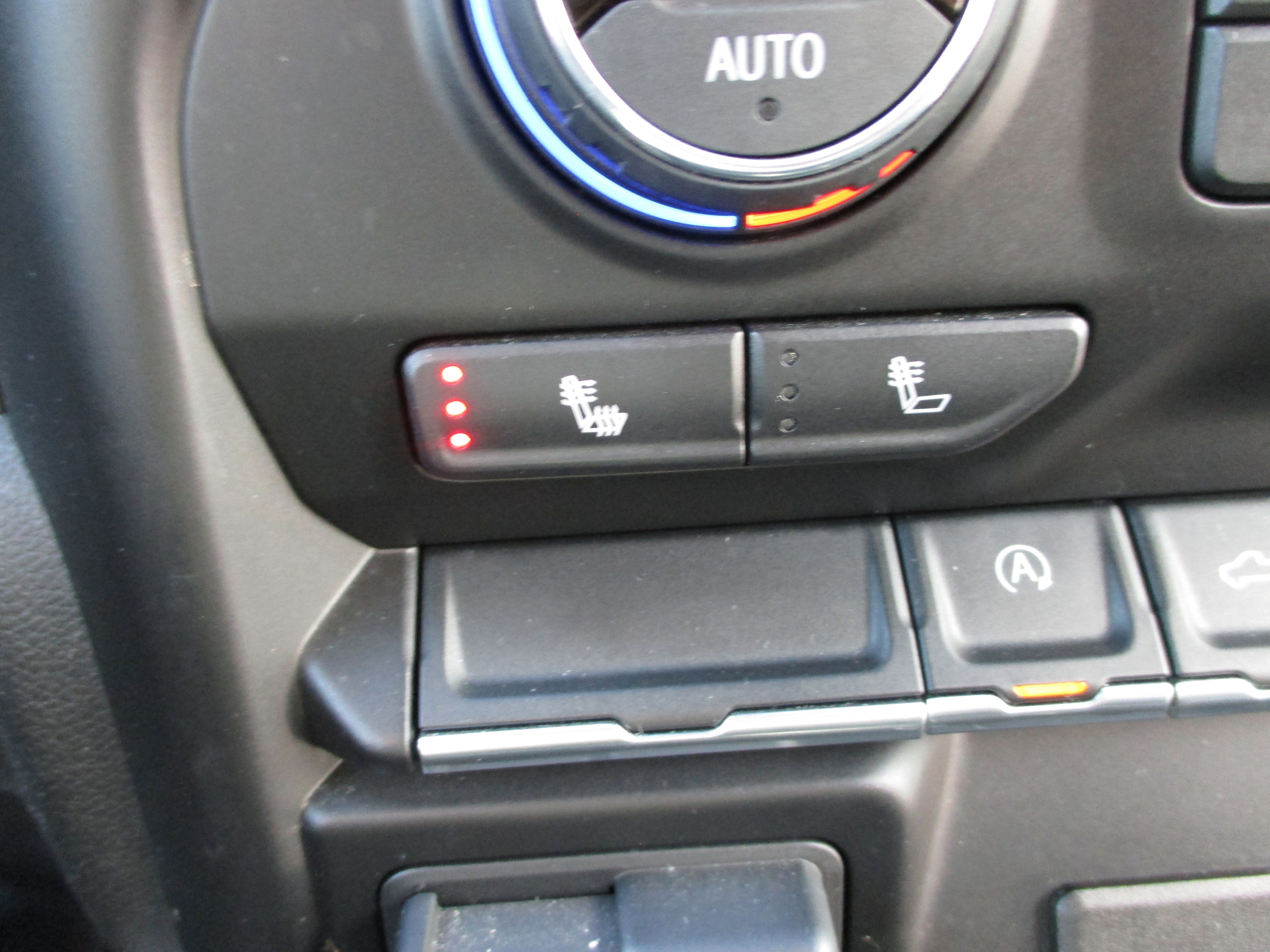 Used 2019 Chevrolet Silverado 1500 LT w/ All-Star Edition image 19