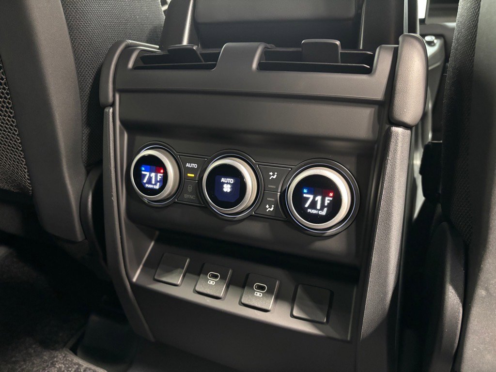 New 2025 Land Rover Defender 110 V8 image 38