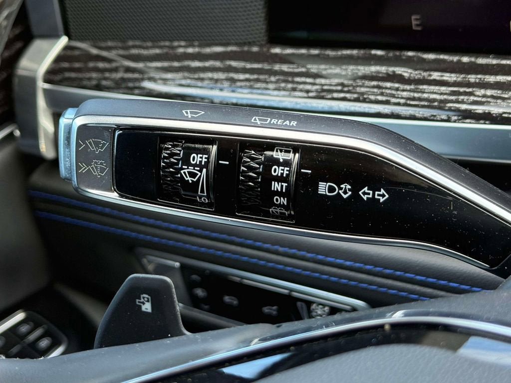 New 2025 Cadillac Escalade IQ Luxury 1 AWD/4WD image 20