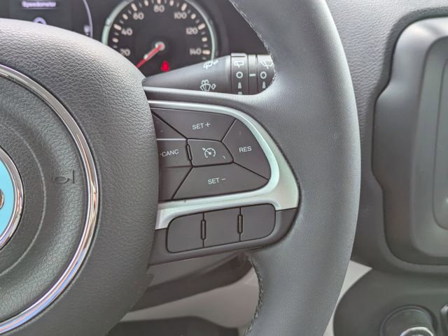 Used 2019 Jeep Renegade Latitude FWD image 27