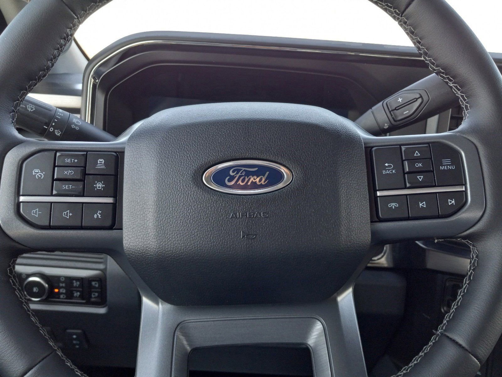 New 2025 Ford F250 Lariat w/ Lariat Ultimate Package image 17