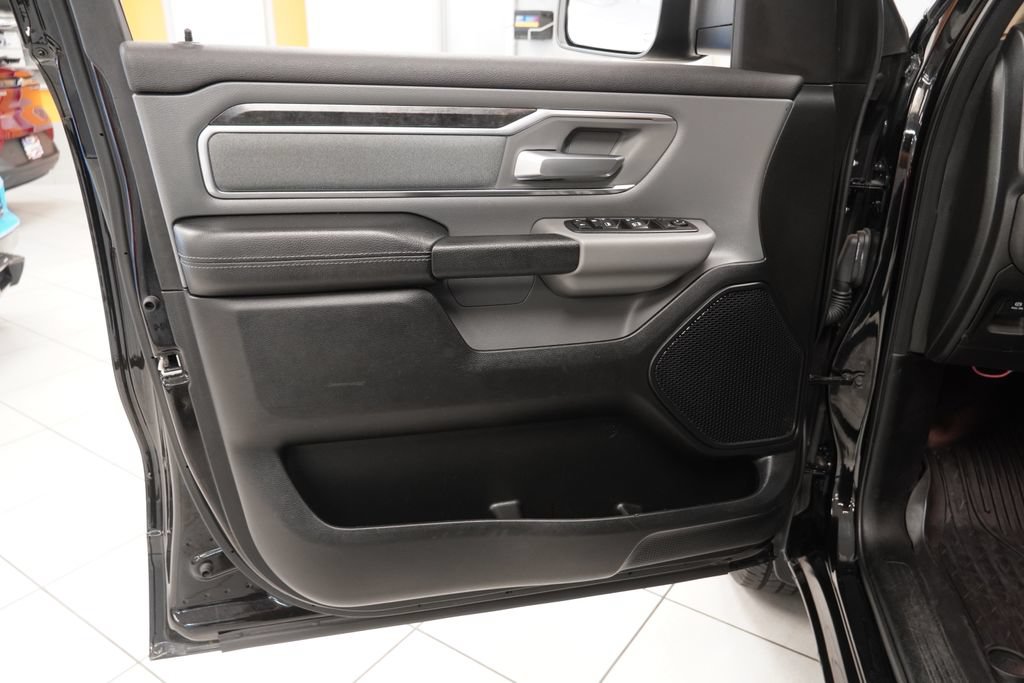 Used 2019 RAM 1500 Big Horn AWD/4WD image 16