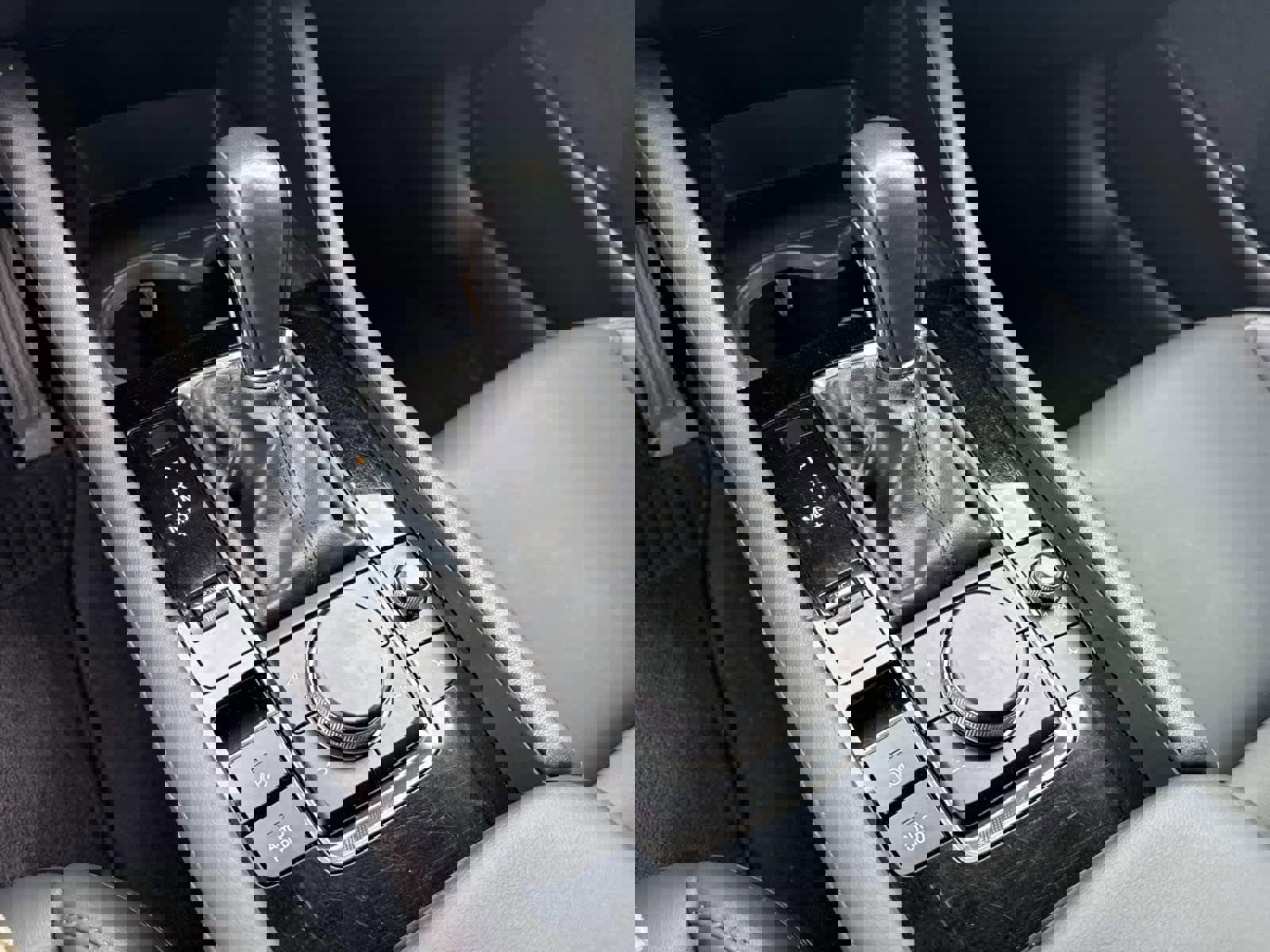 Used 2022 MAZDA MAZDA3 s image 25