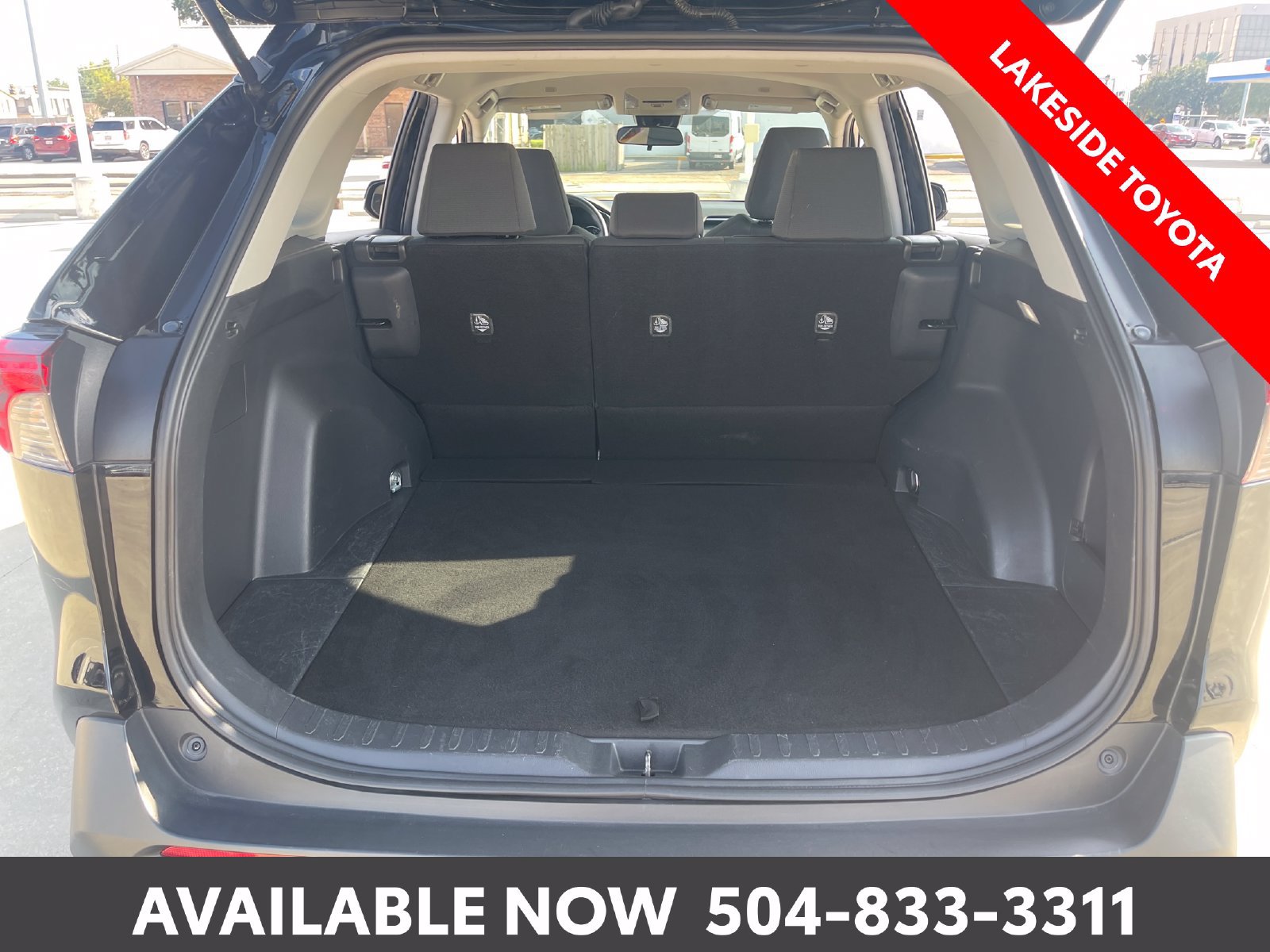 Used 2024 Toyota RAV4 XLE FWD image 19
