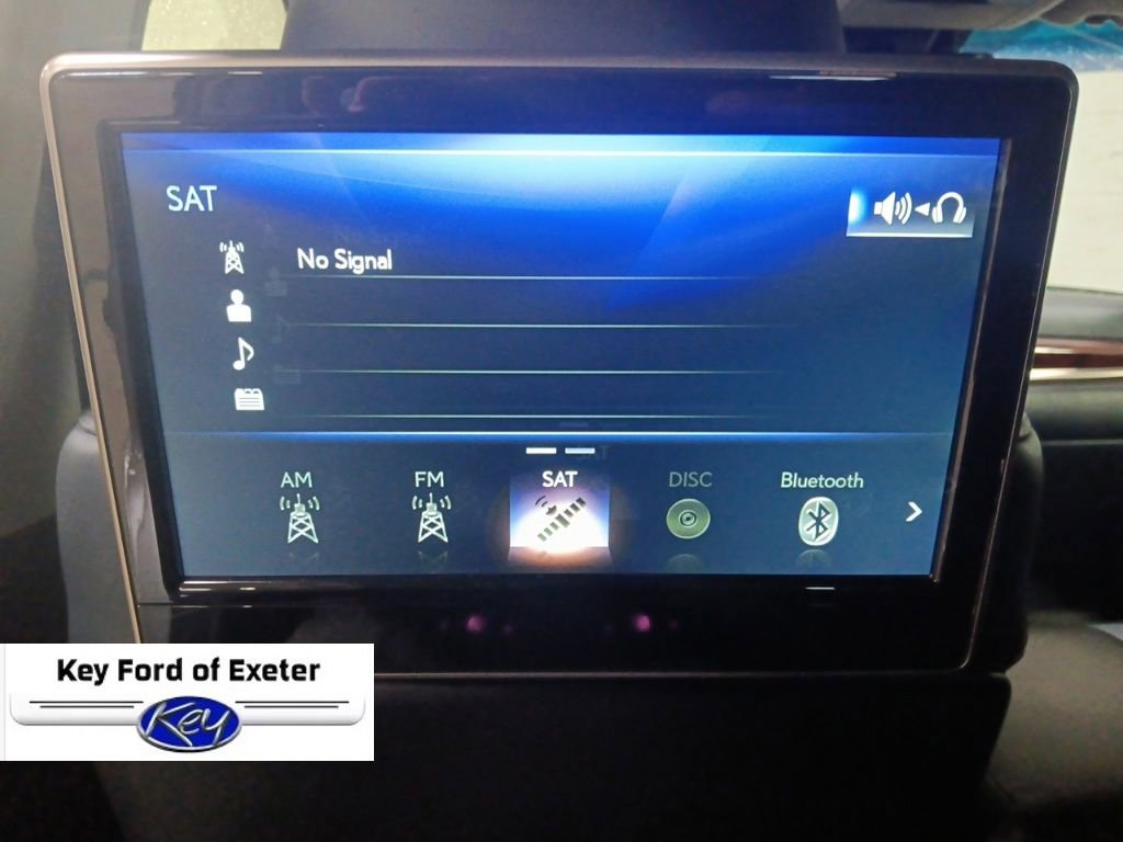 Used 2020 Lexus LX 570 4WD w/ Luxury Package image 26