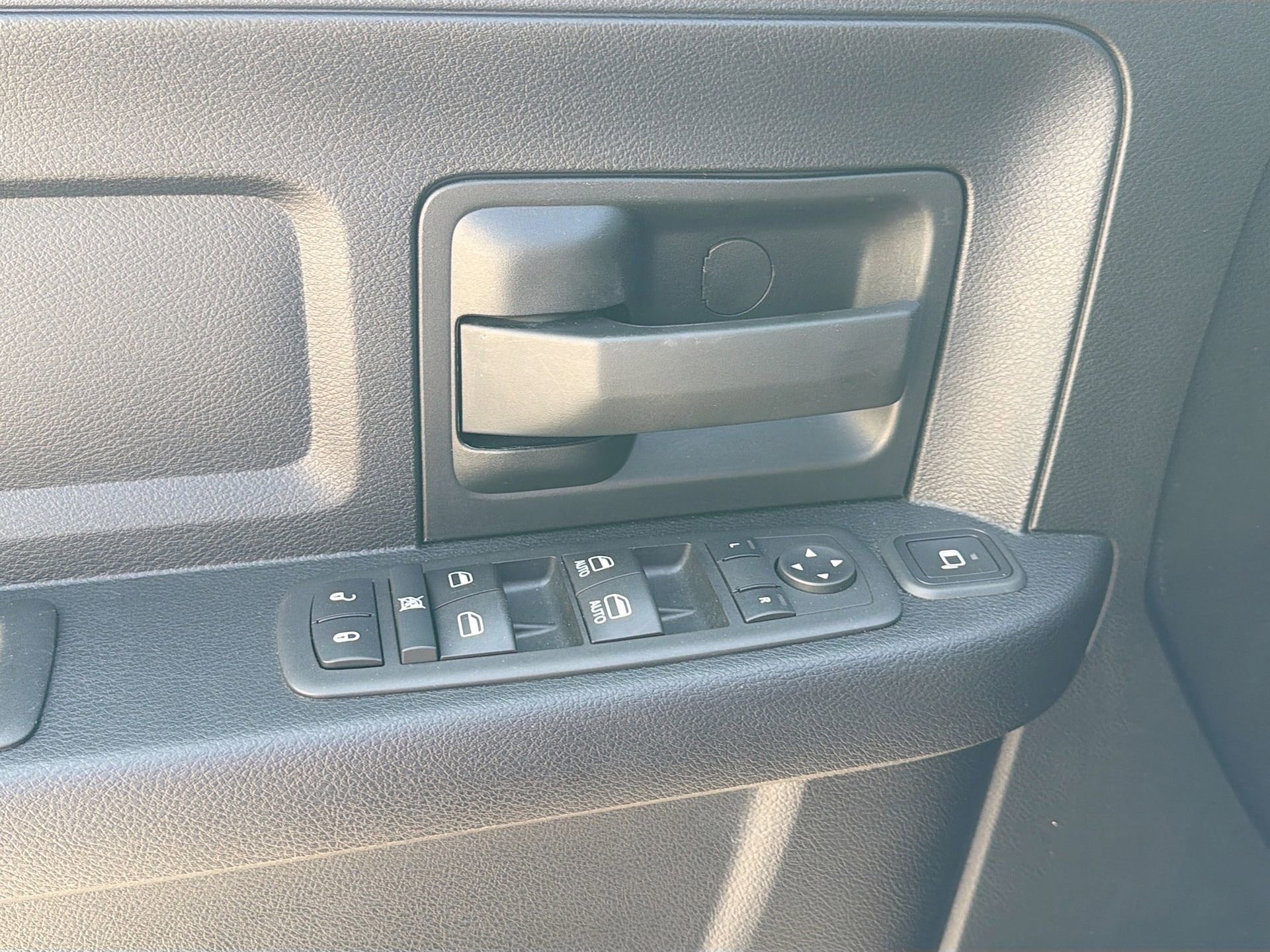 Used 2024 RAM 3500 Tradesman image 18