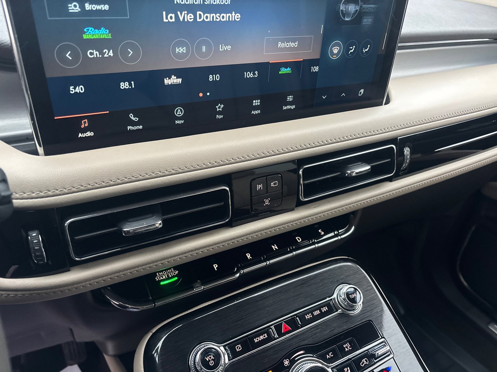 Certified 2023 Lincoln Nautilus FWD w/ Premium Package image 21