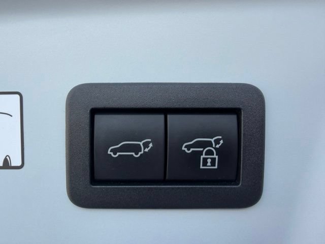 Used 2024 Toyota Prius Limited AWD/4WD image 25