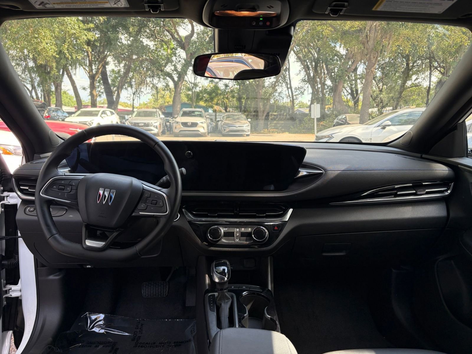 Used 2025 Buick Envista Sport Touring FWD image 42