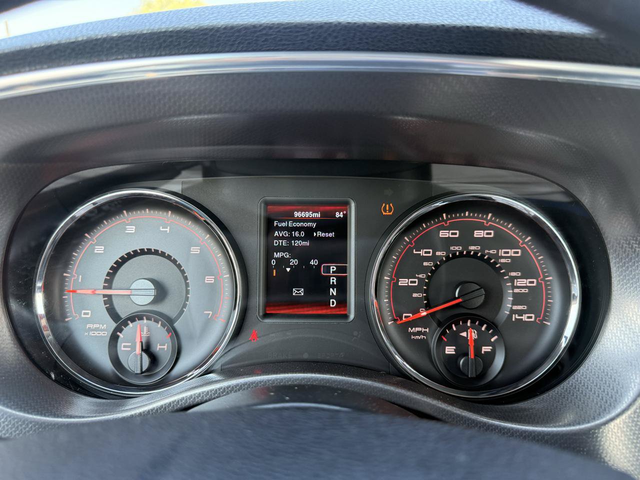 Used 2014 Dodge Charger SE RWD image 13