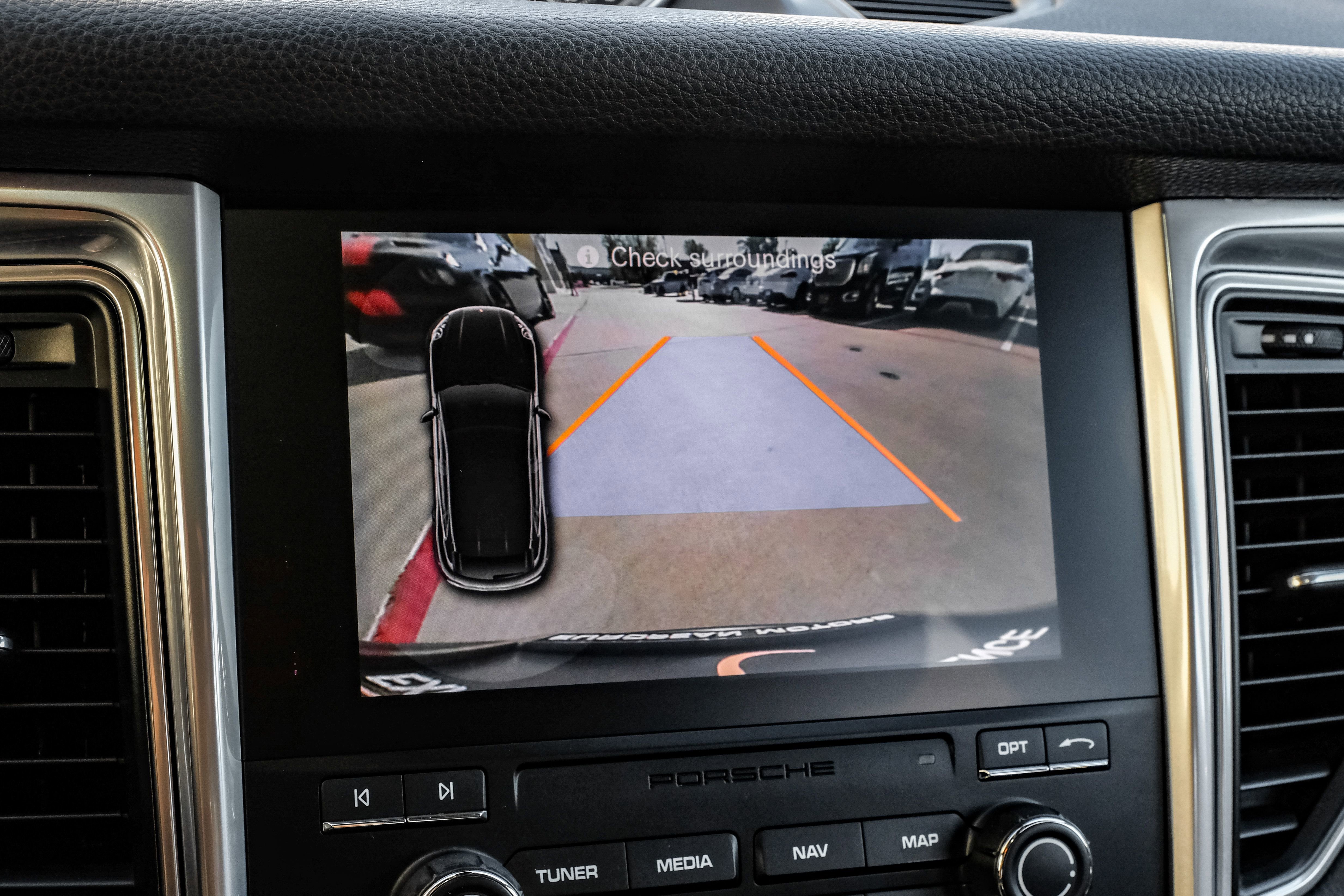 Used 2017 Porsche Macan S image 22