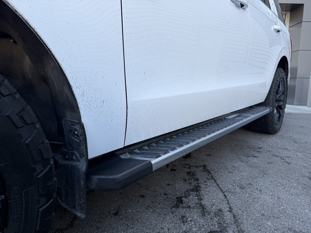 Used 2018 Ford Expedition XLT w/ Equipment Group 202A image 4