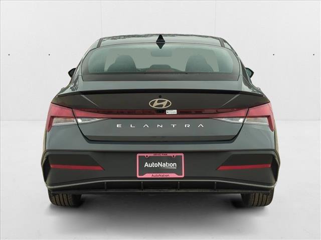 New 2025 Hyundai Elantra Sport image 7