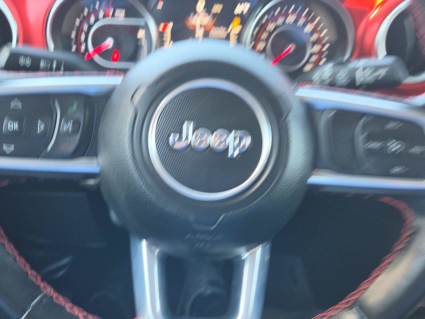 Used 2021 Jeep Wrangler Rubicon AWD/4WD image 17