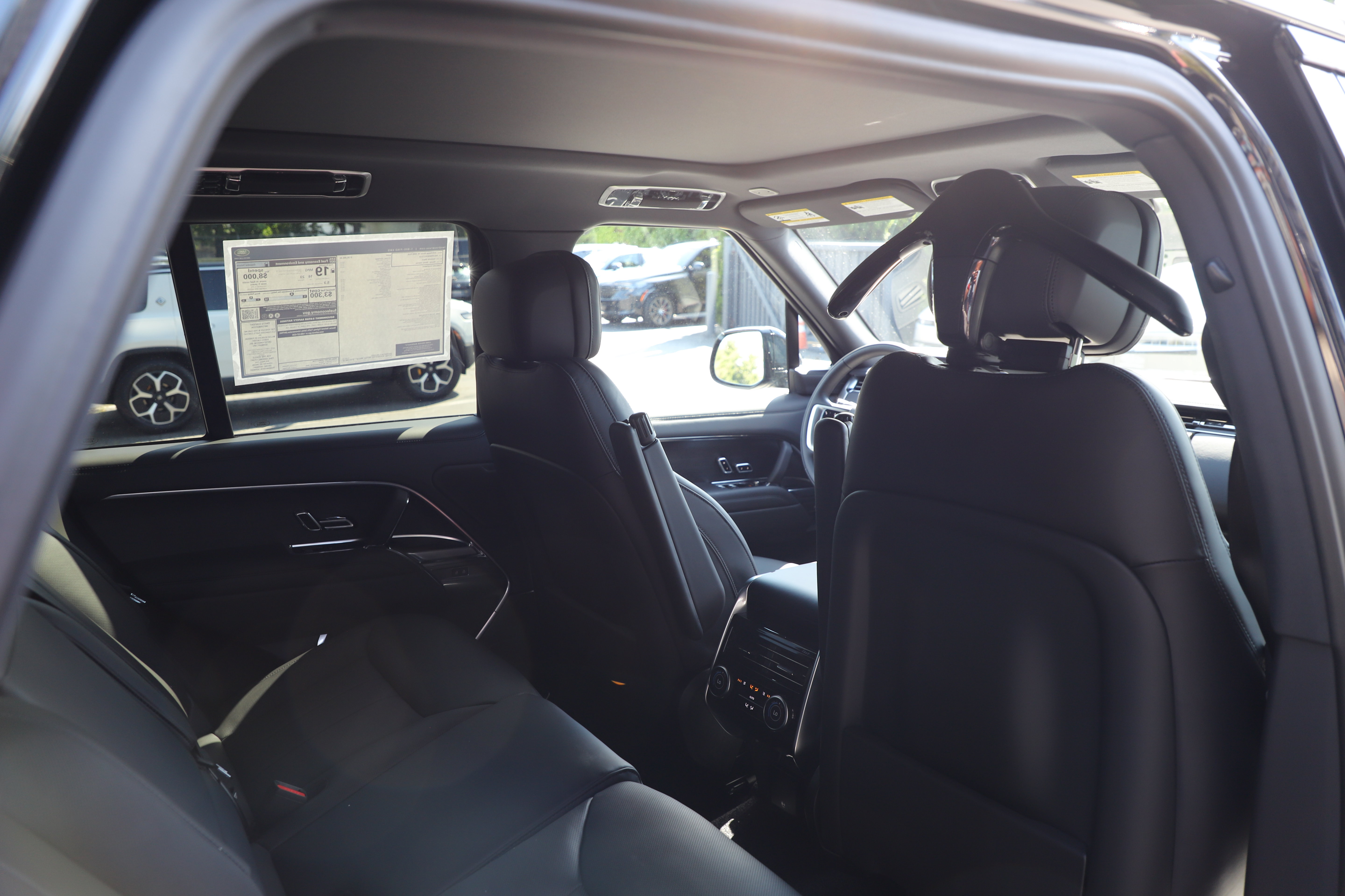 New 2026 Land Rover Range Rover SE AWD/4WD image 10