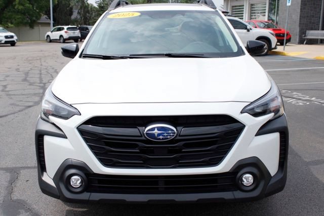 Used 2025 Subaru Outback Onyx Edition AWD/4WD image 12
