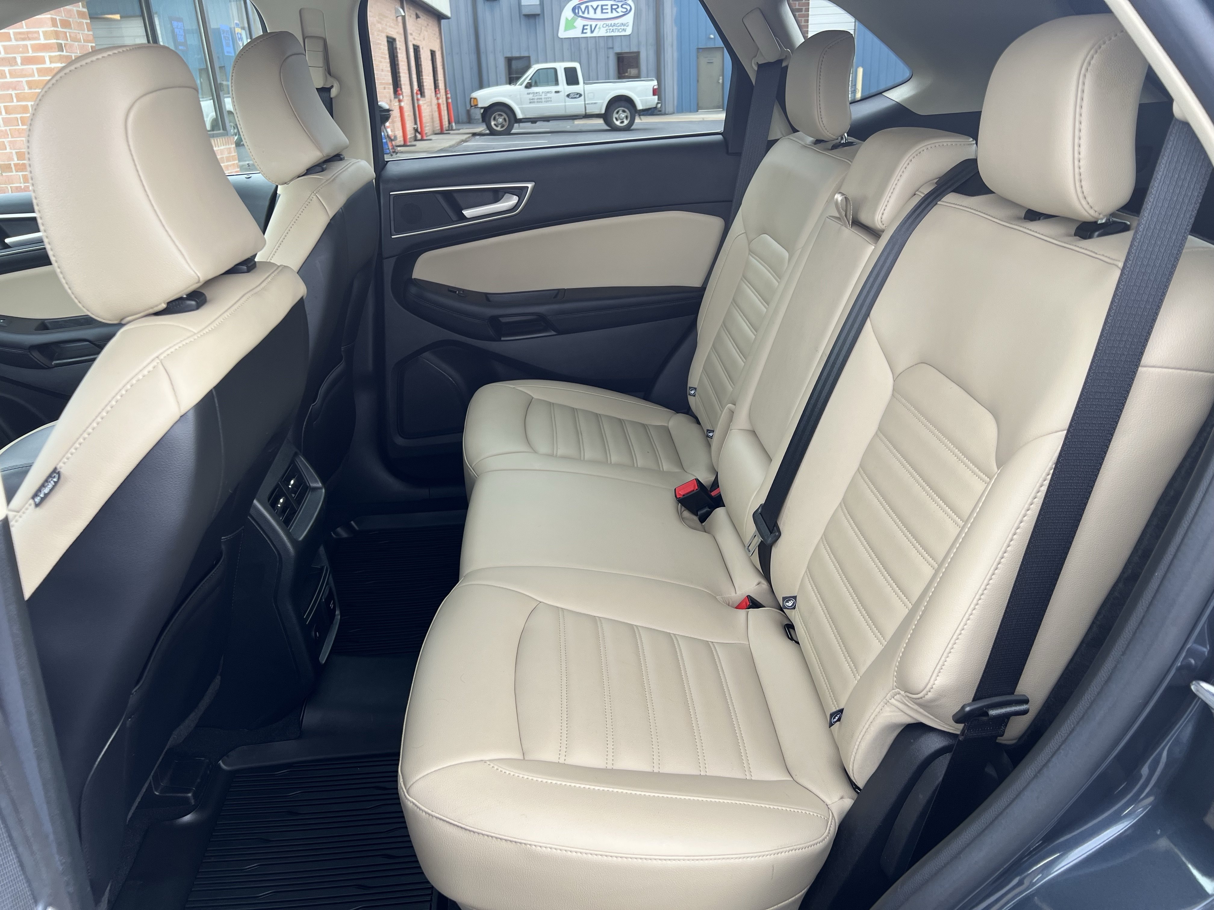 Used 2024 Ford Edge SEL w/ Convenience Package AWD/4WD image 23