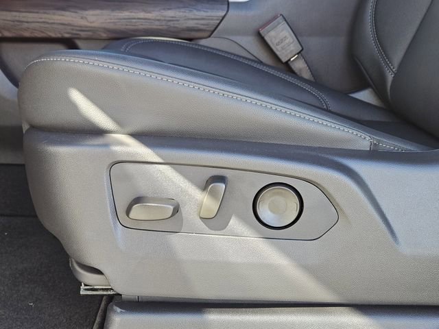 New 2026 GMC Sierra 1500 SLT w/ SLT Premium Package image 18