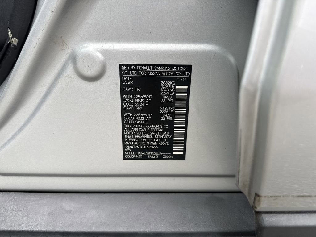 Used 2018 Nissan Rogue SV image 33