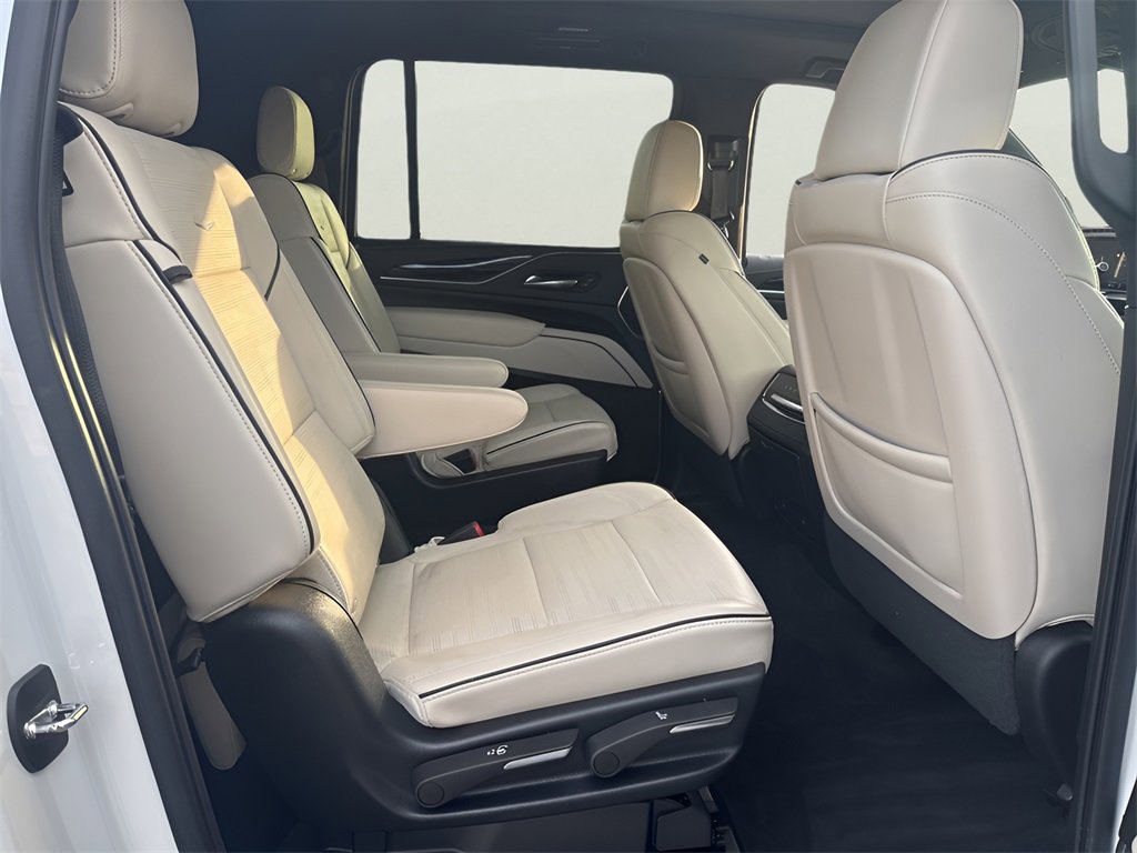 Certified 2022 Cadillac Escalade ESV Sport w/ Touring Package image 21