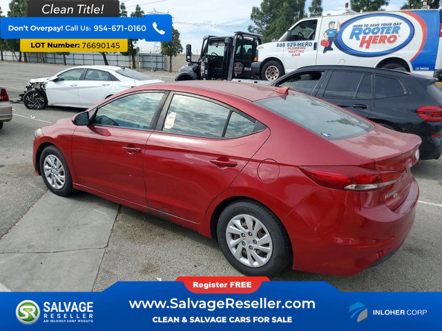 Used 2017 Hyundai Elantra SE image 3