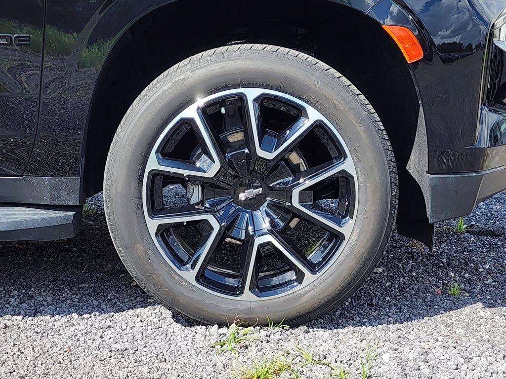 Certified 2024 Chevrolet Tahoe RST w/ Luxury Package RWD image 12