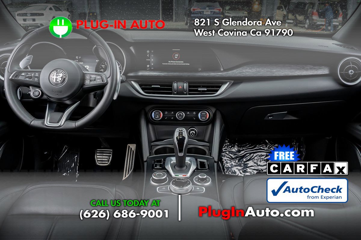 Used 2023 Alfa Romeo Stelvio Sprint image 15