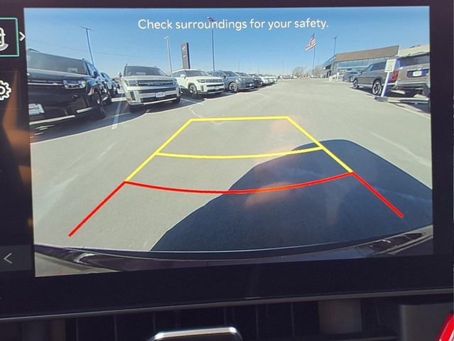 Used 2025 Kia Carnival image 20