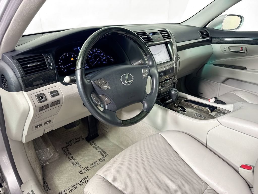 Used 2008 Lexus LS 460 image 9