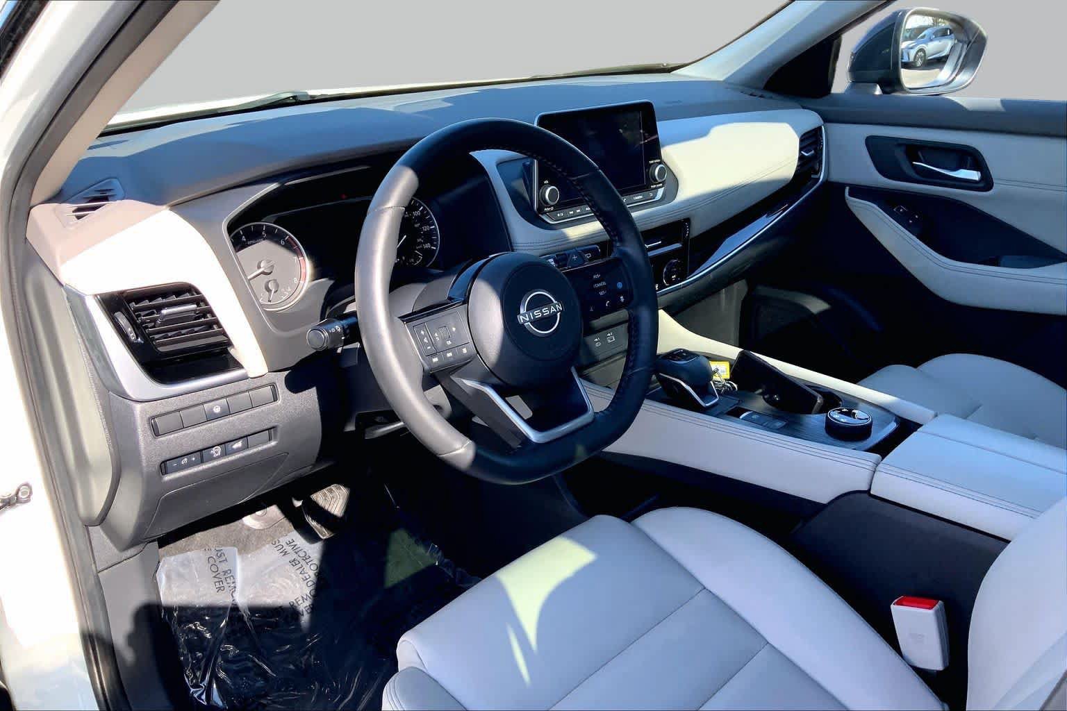 Used 2023 Nissan Rogue SL AWD/4WD image 18