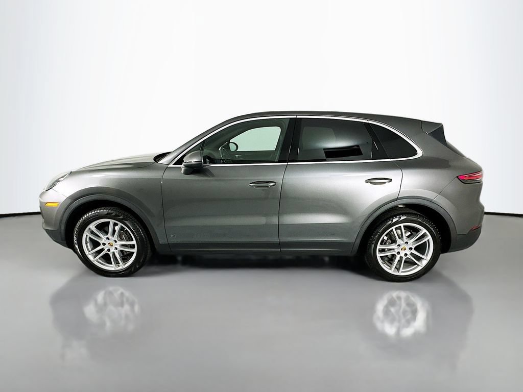 Certified 2020 Porsche Cayenne AWD/4WD image 2