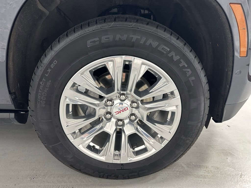 Used 2025 GMC Yukon XL Denali w/ Sun & Power Step Package AWD/4WD image 61