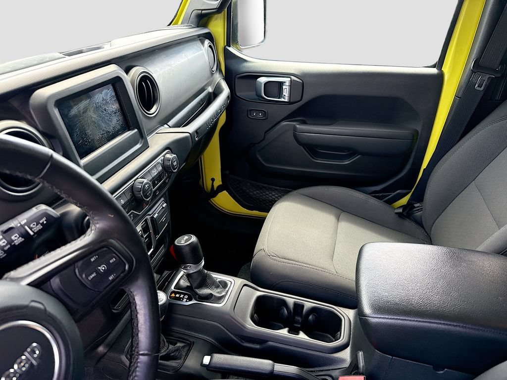 Used 2023 Jeep Wrangler Unlimited w/ Cold Weather Group AWD/4WD image 26