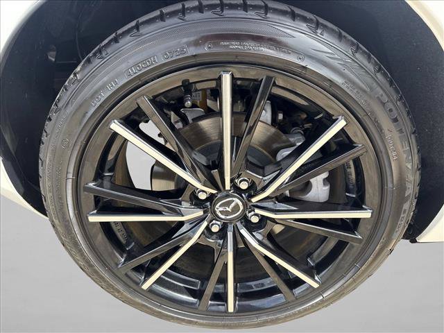 Used 2025 MAZDA MX-5 Miata RF Grand Touring RWD image 17