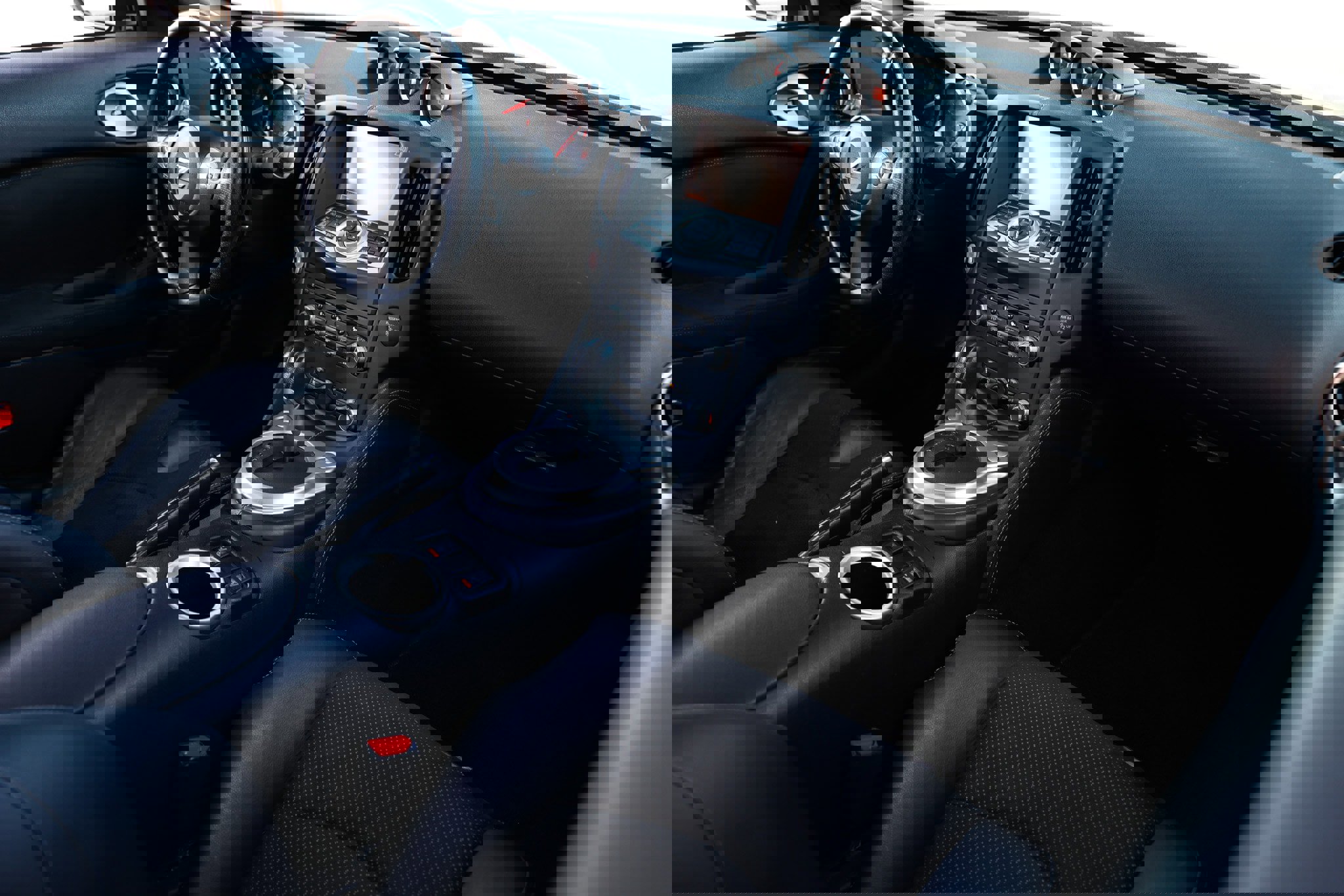 Used 2014 Nissan 370Z Touring w/ Sport Package image 13