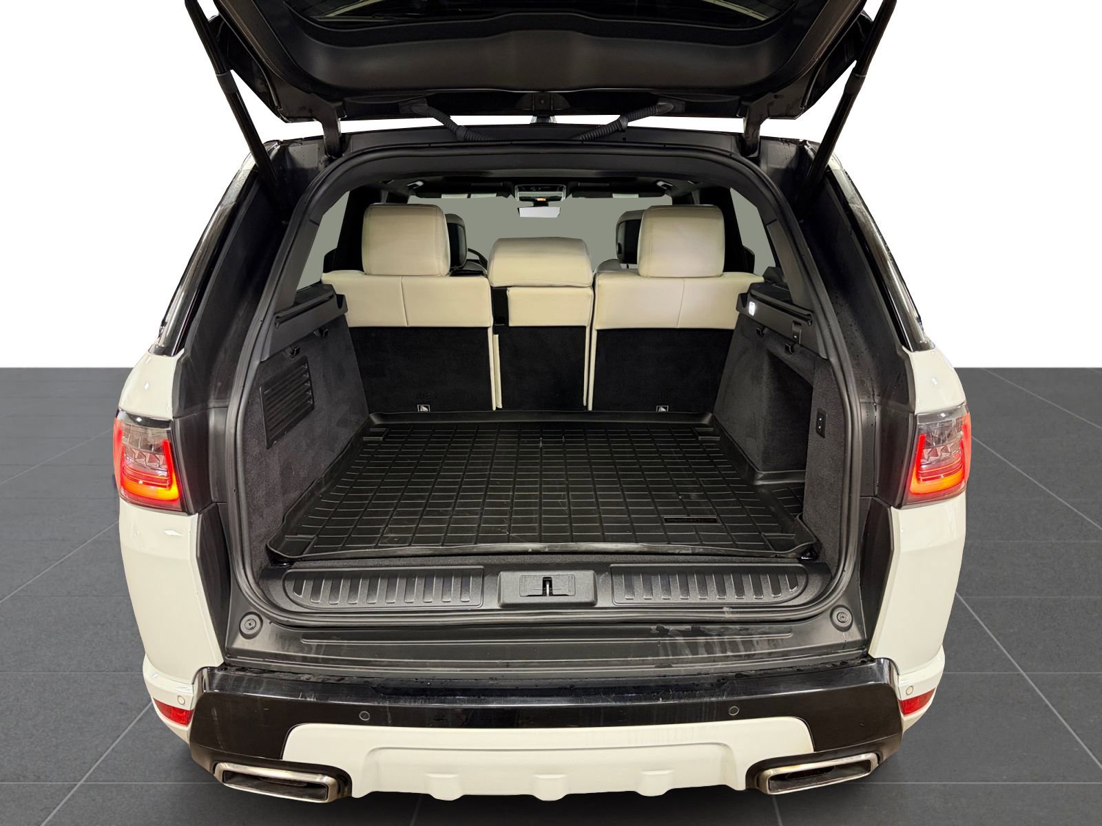 Used 2019 Land Rover Range Rover Sport HST image 26