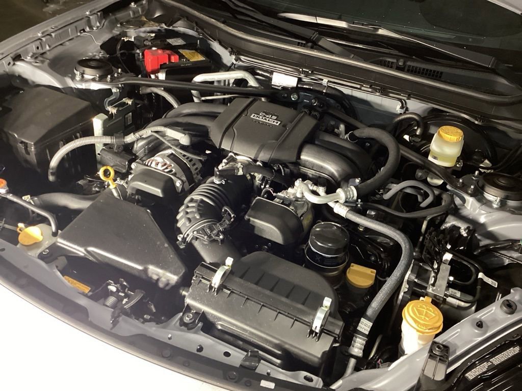 Used 2025 Toyota GR86 Premium w/ ALL Weather Mat Package (TMS) RWD image 21