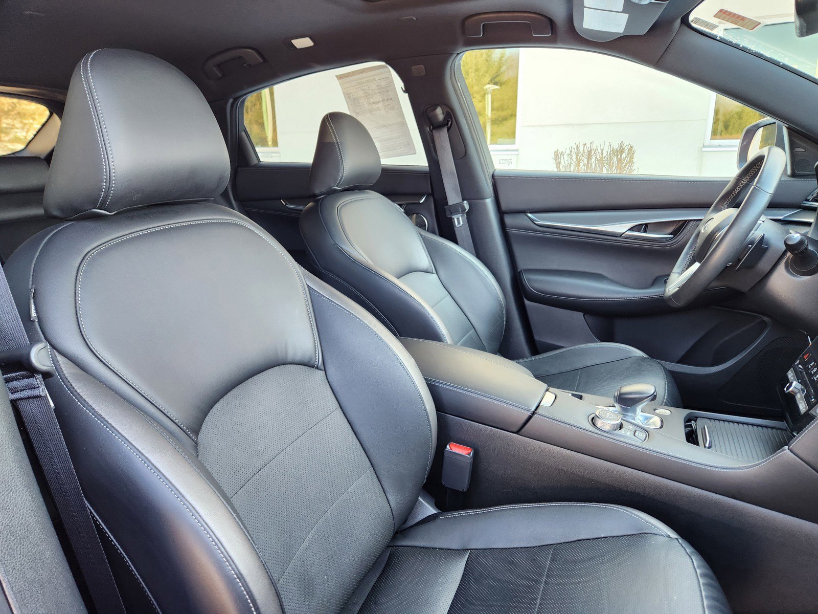 Used 2023 INFINITI QX55 Essential w/ Accent Package image 15