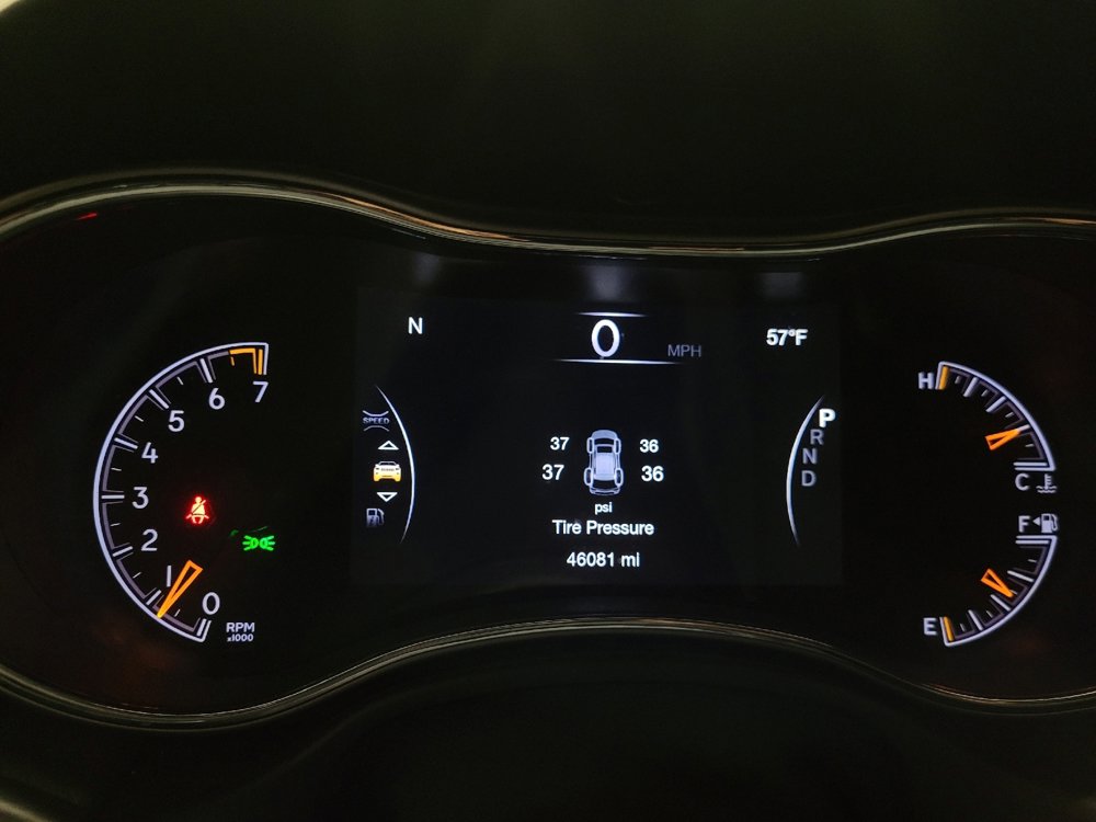 Used 2019 Jeep Grand Cherokee Altitude image 23