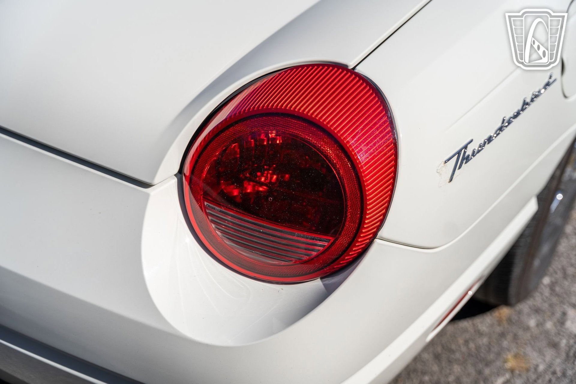 Used 2002 Ford Thunderbird image 37