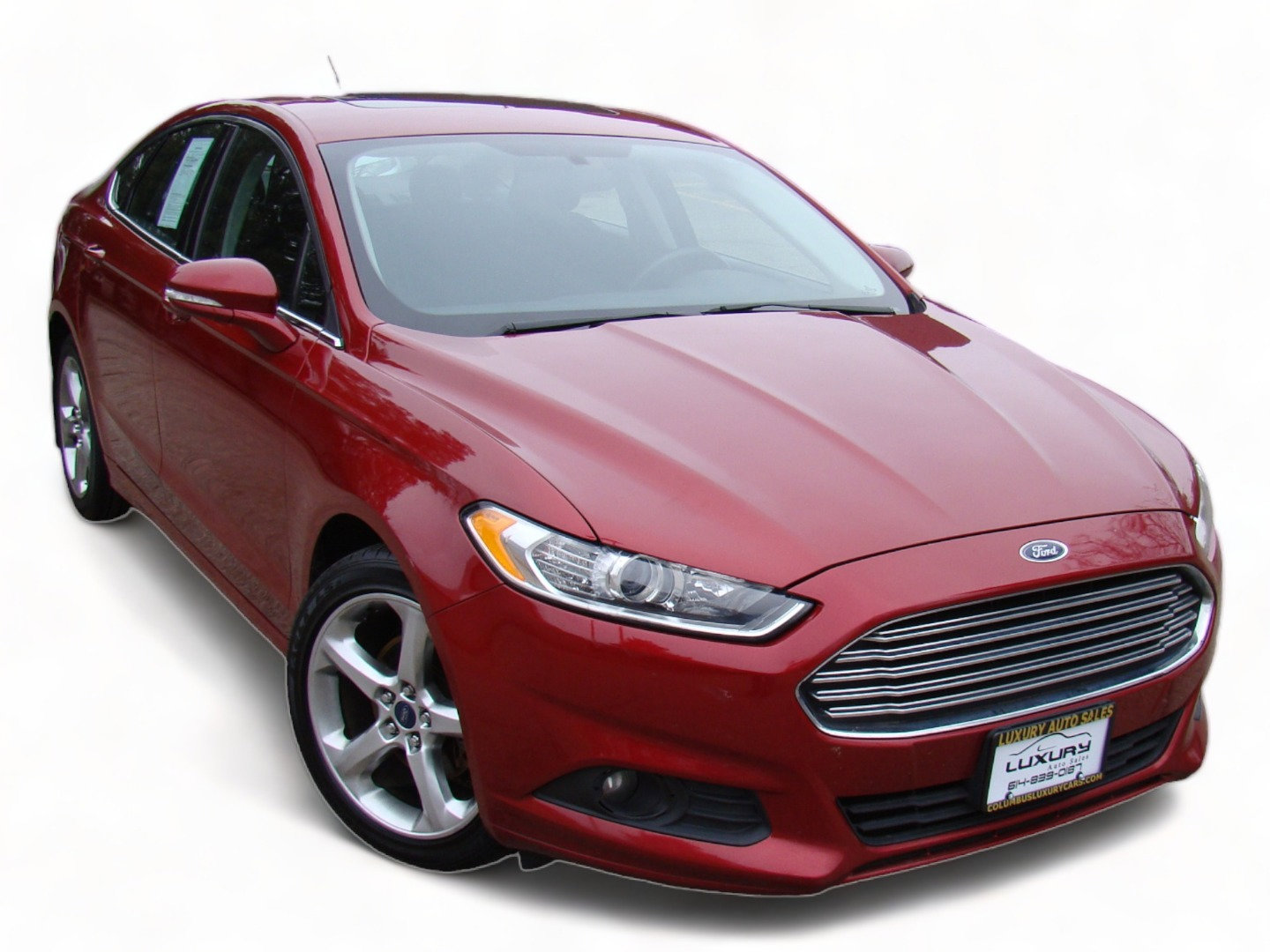 Used 2019 Ford Fusion Titanium image 2