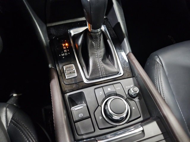 Used 2018 MAZDA MAZDA3 Touring image 19