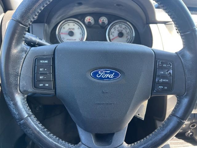 Used 2010 Ford Focus SE FWD image 19