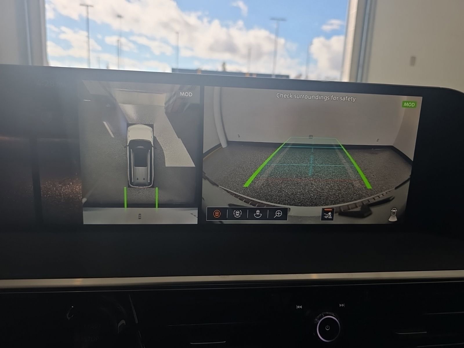 New 2026 INFINITI QX80 4WD image 47