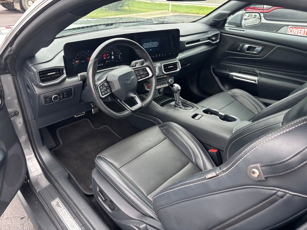 Used 2024 Ford Mustang GT Premium RWD image 4