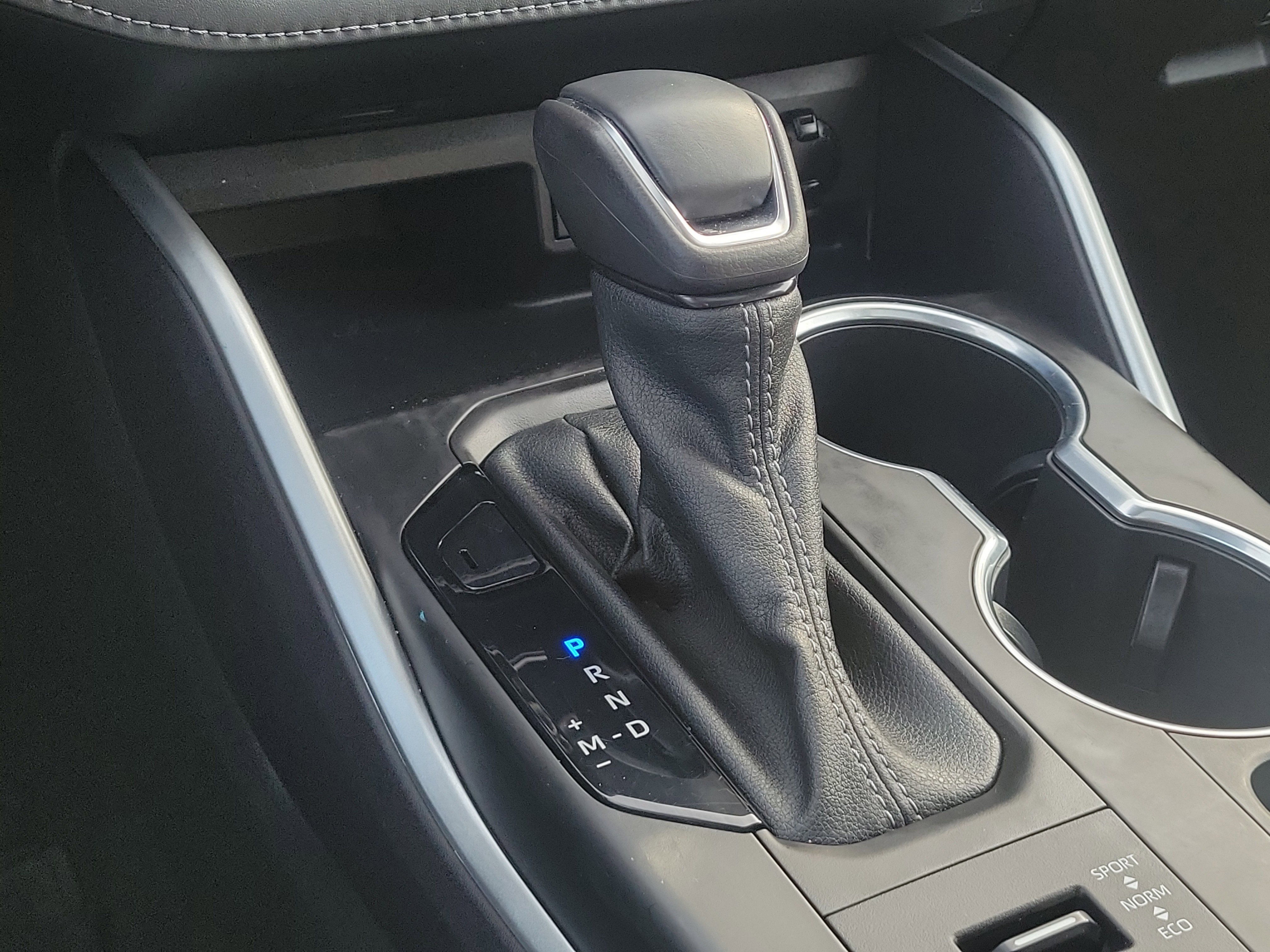 Used 2022 Toyota Highlander XLE image 33