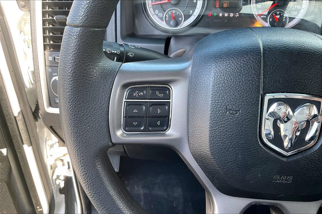Used 2022 RAM 1500 Classic SLT AWD/4WD image 12