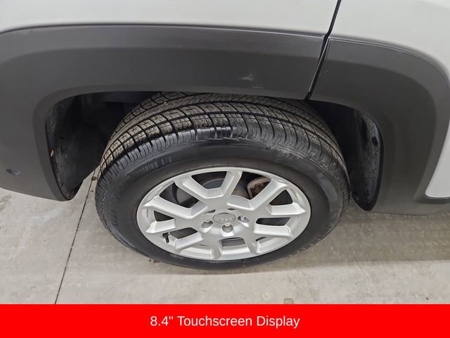 Used 2021 Jeep Renegade Latitude w/ Luxury Group I image 15